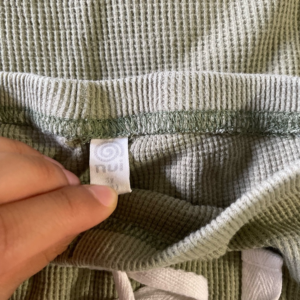 Nui Olive Ribbed Kids Set - Picture 3 of 3